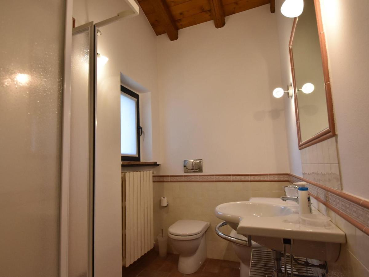 Apartment La Corte Bricca - Trilo B By Interhome Castana  Exterior foto